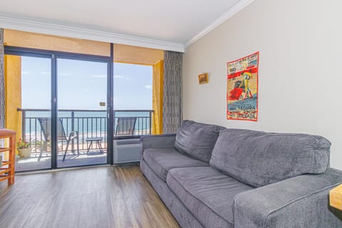 Direct Oceanfront 1 Bedroom with Stunning Views! Caravelle 841 House in Myrtle Beach