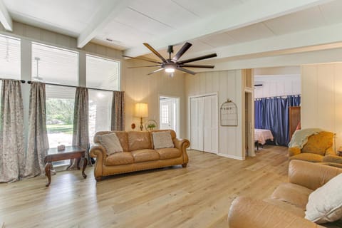 Expansive Family Home 6 Mi to Dtwn Florence! House in Florence