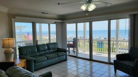 Pelican Point 05 by Tybee Beach Vacation Rentals House in Tybee Island
