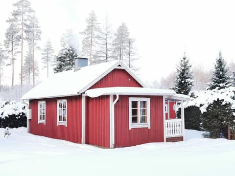 Ireneborg, cottage with Finnish sauna Apartment in Uusimaa
