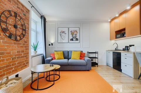 Kitchen or kitchenette, Living room, stove