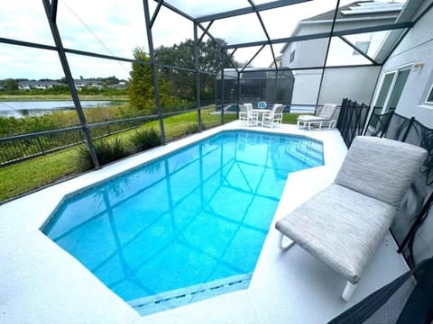 Lake View Villa - Southern Dunes - Golf Community House in Haines City