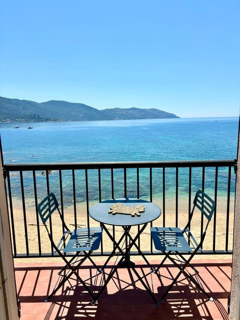 View (from property/room), Balcony/Terrace, Dining area, Beach, Sea view