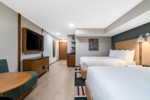 Naturally Pacific Resort Hotel in Campbell River