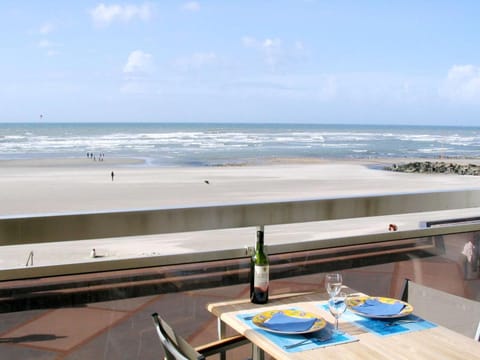 T2 Cabine avec Balcon et WIFI sur la Digue de Wimereux - FR-1-675-39 Cabin in Wimereux
