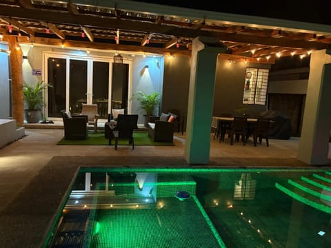 Seating area, Pool view, Swimming pool, Breakfast