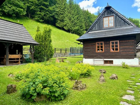 Property building, Natural landscape, Garden view