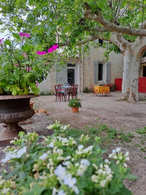 Bastide de la Couloubre Vacation rental in Mallemort