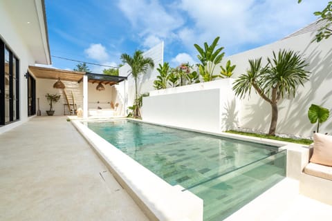 Seating area, Pool view, Swimming pool