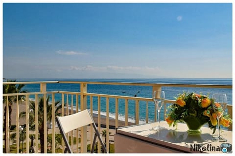 View (from property/room), Balcony/Terrace, Sea view