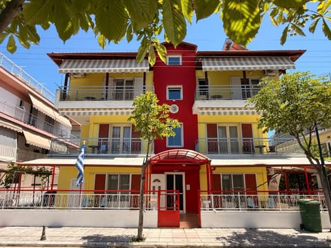 Property building, Day