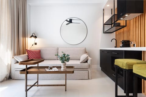 Kitchen or kitchenette, Living room, Photo of the whole room, Seating area, Dining area