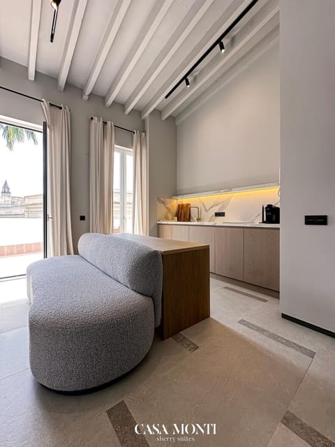 Kitchen or kitchenette, Living room