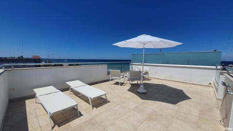 Balcony/Terrace, Sea view, sunbed