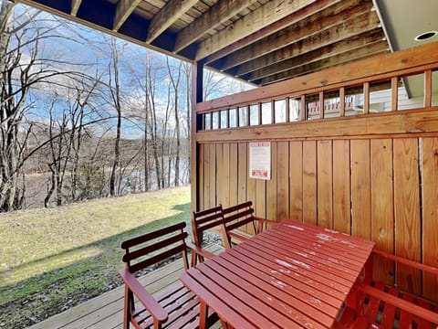 Deep Creek Village #33 House in McHenry