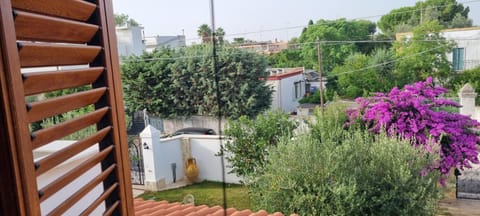 View (from property/room), Garden view, Inner courtyard view