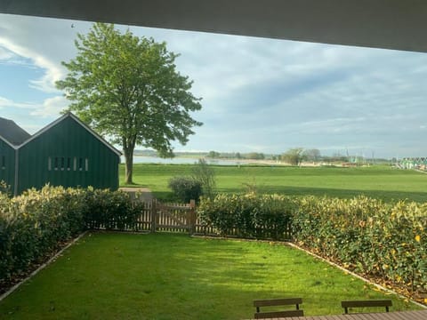 Meeresblick "Beachstart" Haus 2 WE 15 Apartment in Hohwacht