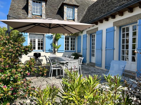 764 - Belle maison de caractère pour 8 voyageurs Villa in Brittany