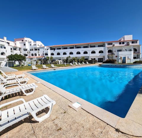 Property building, Pool view, Swimming pool