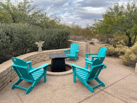 Adventure and Serenity in Litchfield Park Sleeps 8 House in Goodyear