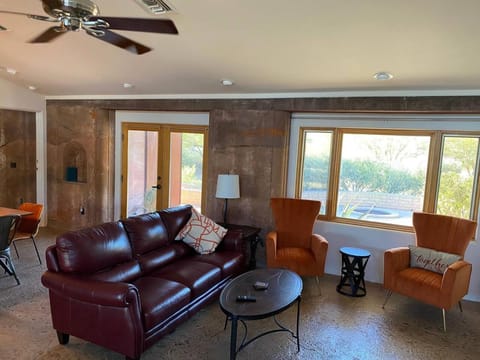 Adventure and Serenity in Litchfield Park Sleeps 8 House in Goodyear