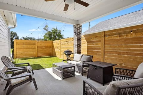 Luxury home walkable to the beach House in Gulfport