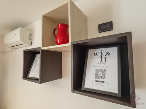 Property logo or sign, Logo/Certificate/Sign, Text overlay, internet, internet, air conditioner