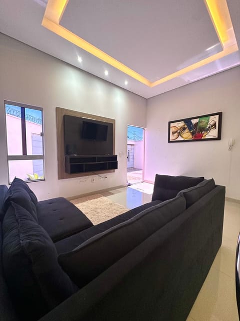 Communal lounge/ TV room, TV and multimedia, Living room, Seating area, Evening entertainment
