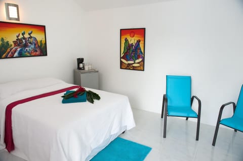 Bed, Photo of the whole room, Bedroom, Pool view