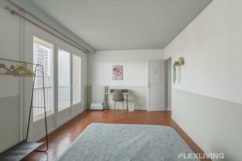 Flexliving - Whole Flat - Losserand Apartment in Paris
