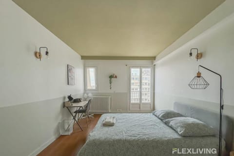 Flexliving - Whole Flat - Losserand Apartment in Paris