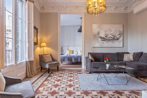 Living room, Photo of the whole room