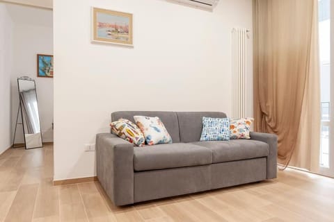 Living room, air conditioner