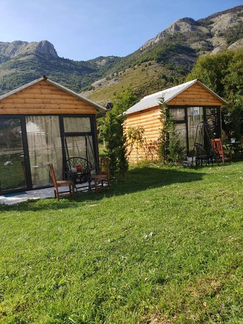 Property building, Natural landscape, Garden, Garden view, Mountain view