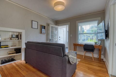 #StayinMyDistrict Heritage By The Bay Apartment in Coos Bay