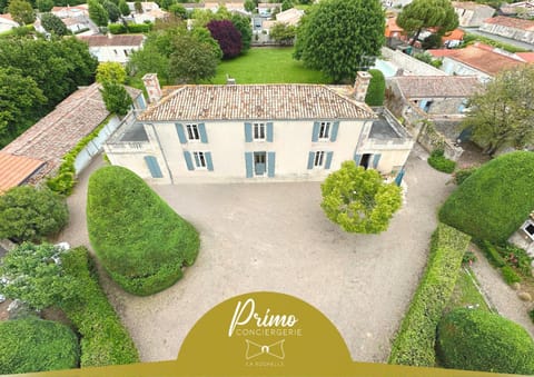 Property building, Bird's eye view, Garden, Garden view