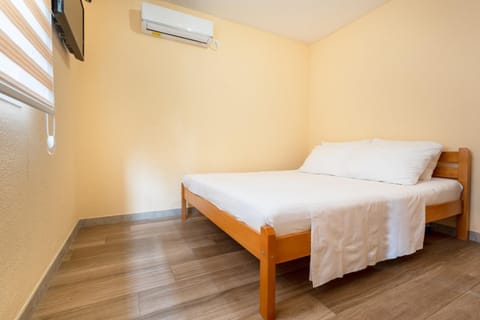Guest House Ardiana Bed and Breakfast in Neum