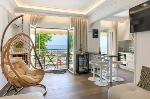 Pearl Horizon By Heaven's Hall Apartment in Alexandroupoli