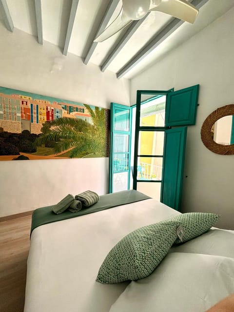 Bed, Balcony/Terrace, Bedroom
