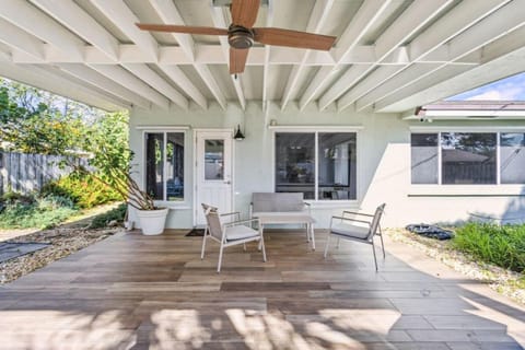 Beach Retreat Downtown Hot Tub House in Delray Beach