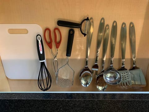 Charming Cottage and Guest House a block to beach! House in Gulfport