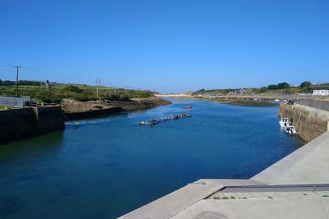 Restaurant/places to eat, Day, Natural landscape, Sea view, Breakfast