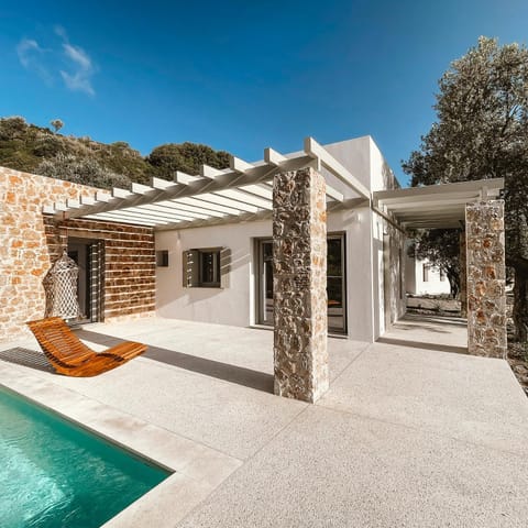 Patio, Swimming pool