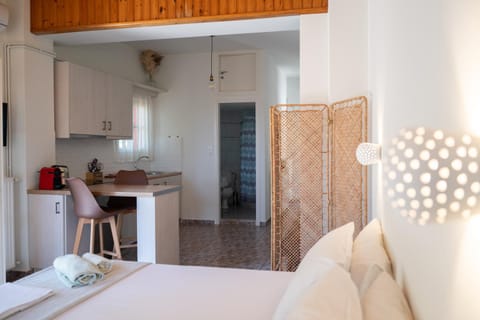 Astradeni Studios Bed and Breakfast in Samos, Greece