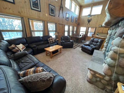 Mountain Life Cabin- 20 Miles to Yellowstone Cabin in Island Park