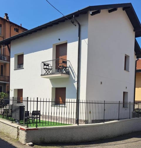 DolceVita apartment House in Como