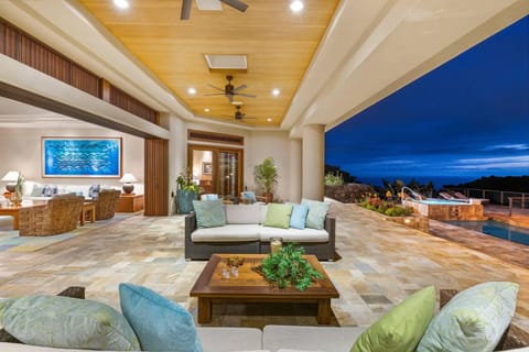 Lokahi Orchards House in Honalo