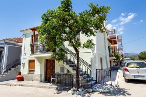 Lemontree house Apartment in Limenaria