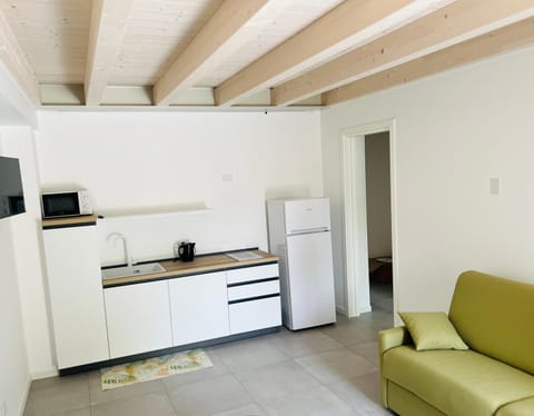 TV and multimedia, Kitchen or kitchenette, Living room