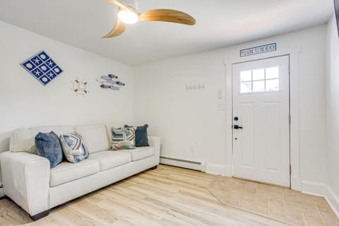 Walk to Beach Somers Point Apartment! Apartment in Somers Point